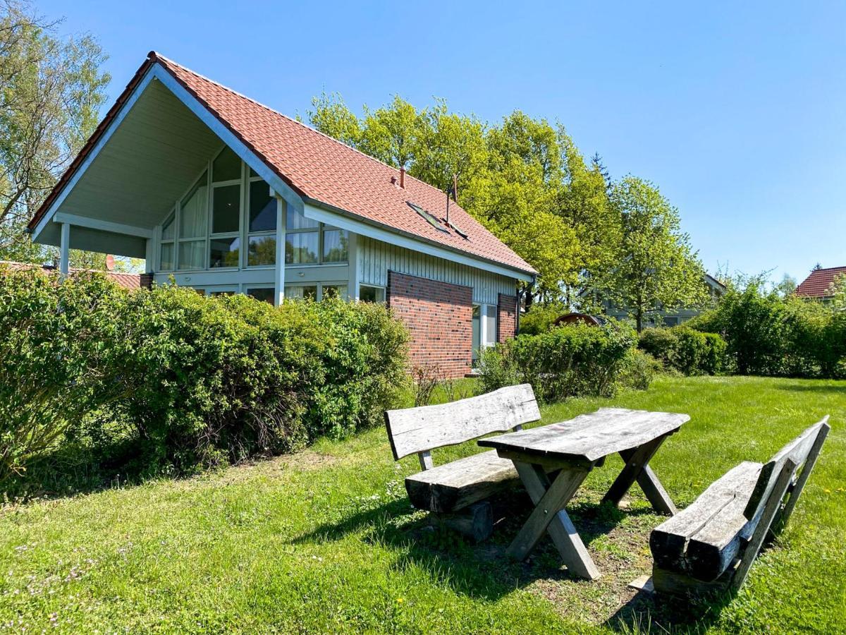 Ferienhaus Wiesengefluester W10 - Mit Sauna, Kamin Und Garten Röbel Kültér fotó